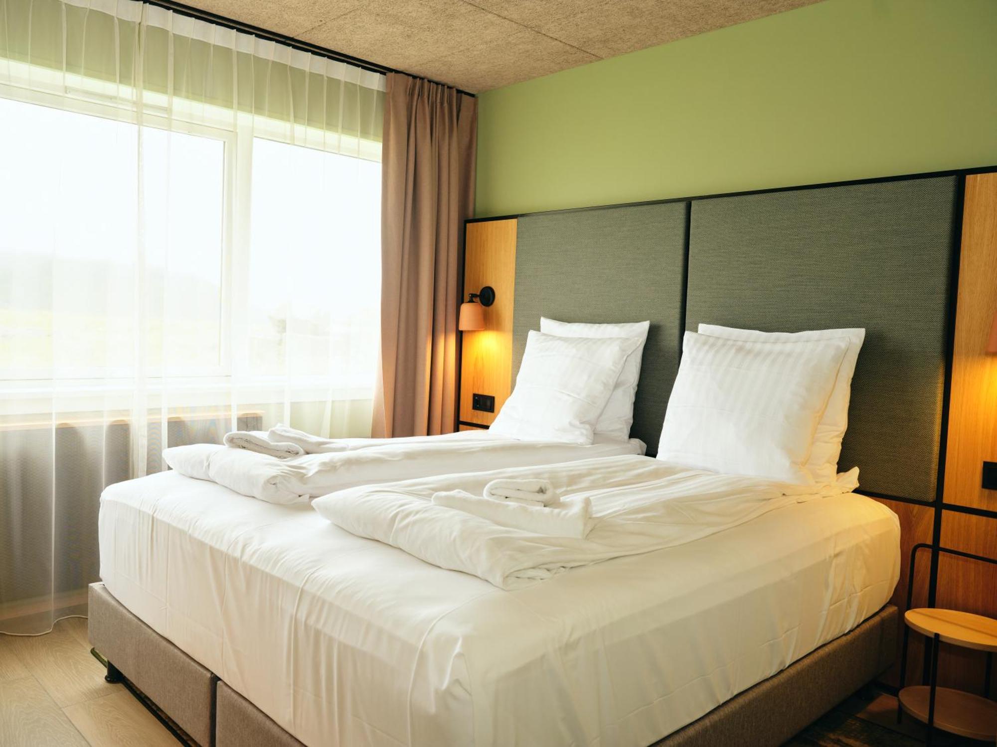 Hotel Vagar Sorvagur Bagian luar foto