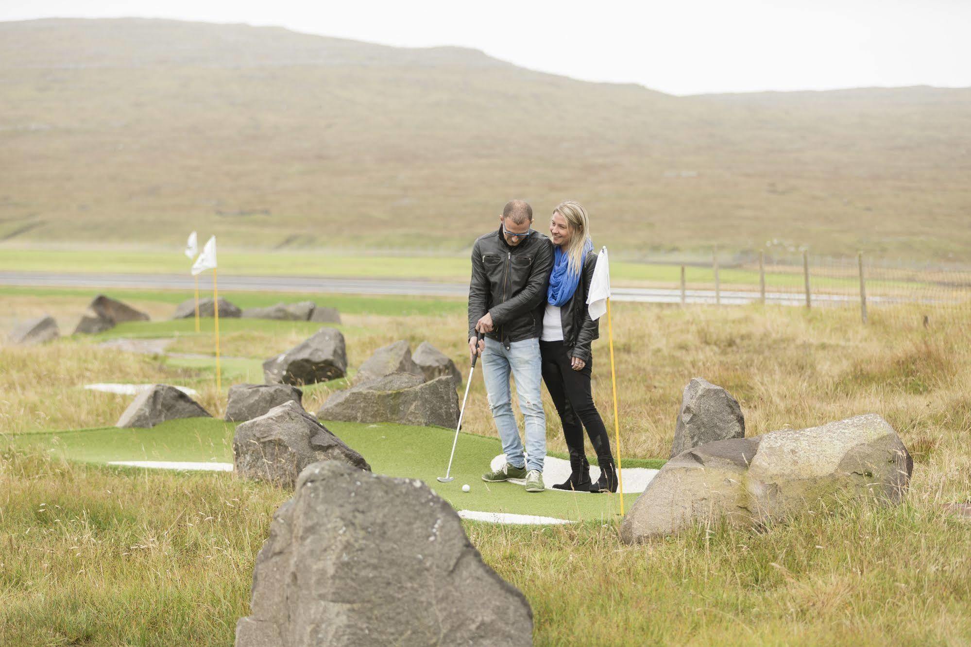Hotel Vagar Sorvagur Bagian luar foto